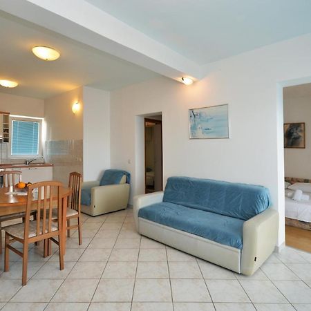 Apartman Rasip, Murter Exteriör bild
