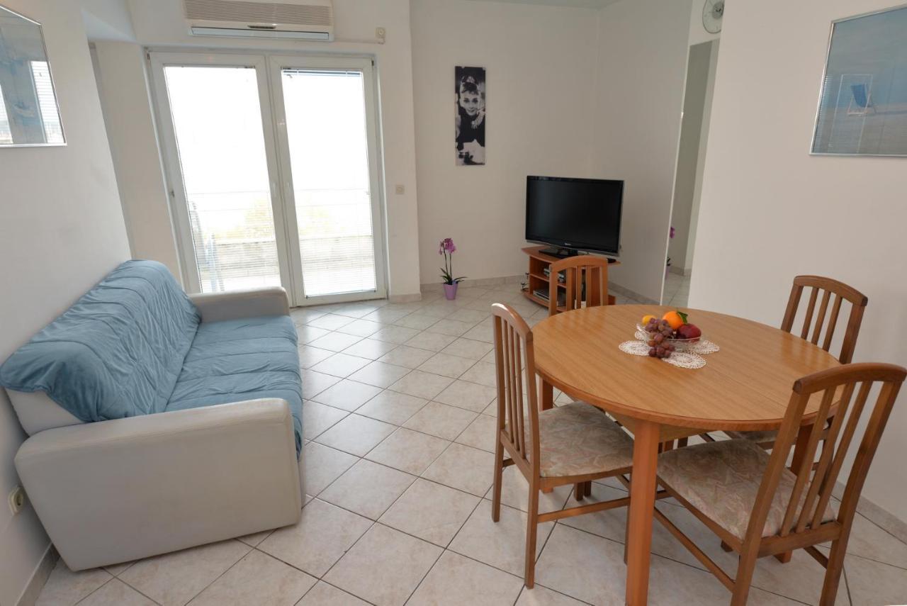 Apartman Rasip, Murter Exteriör bild