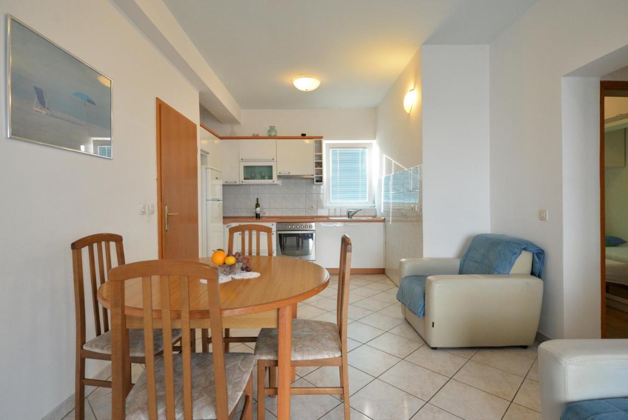 Apartman Rasip, Murter Exteriör bild