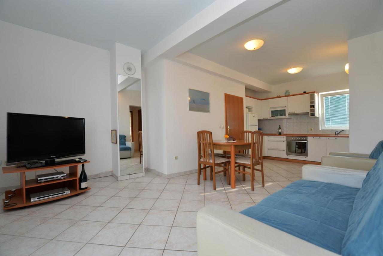 Apartman Rasip, Murter Exteriör bild